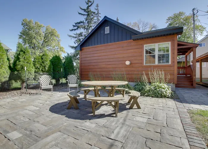 Rustic Wisconsin Cabin On Shawano Lake!