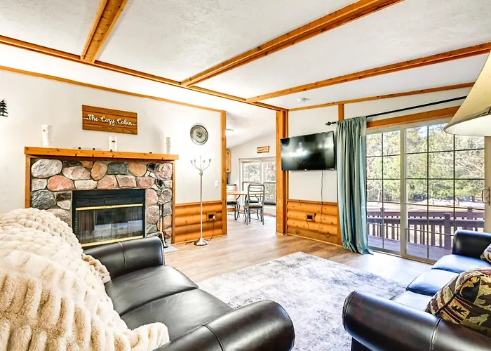 Fire Pit: Family-Friendly Cabin In Gillett!