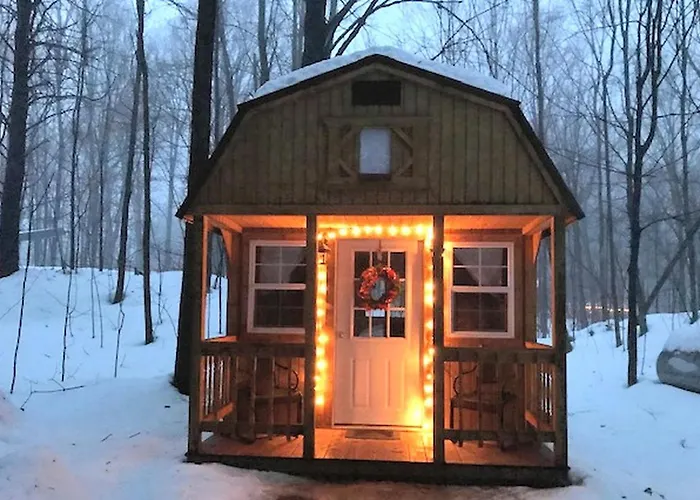 Snug Tiny House Getaway In Elton For Vacations Near The Wolf River, Wisconsin